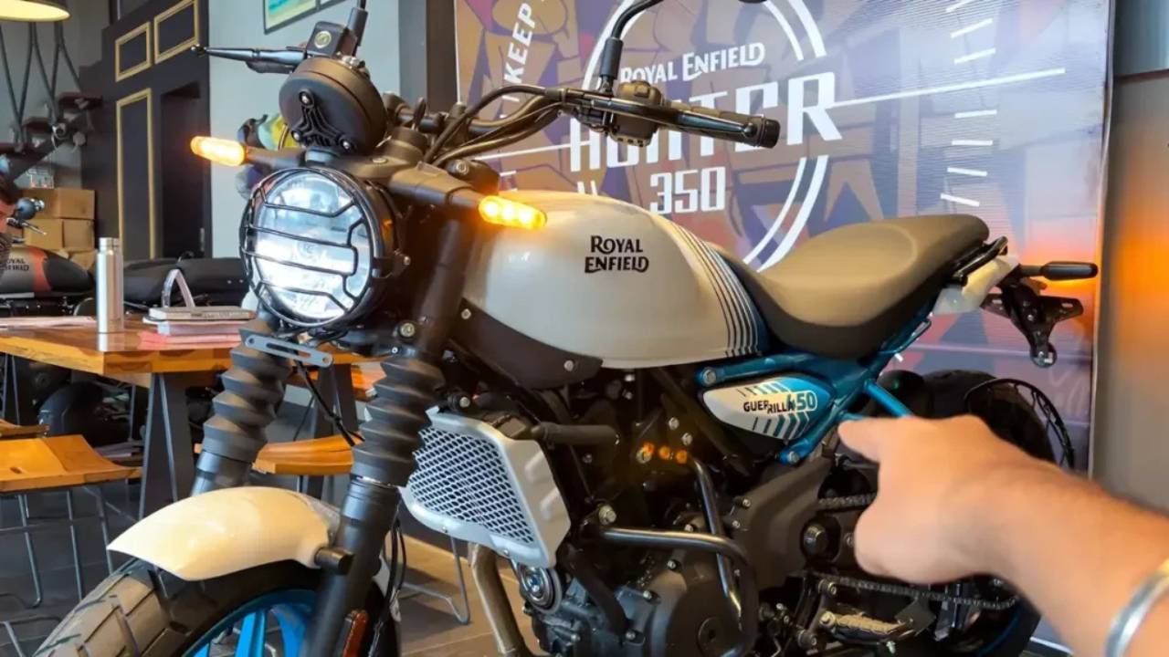 2025 Royal Enfield Bullet 650 vs